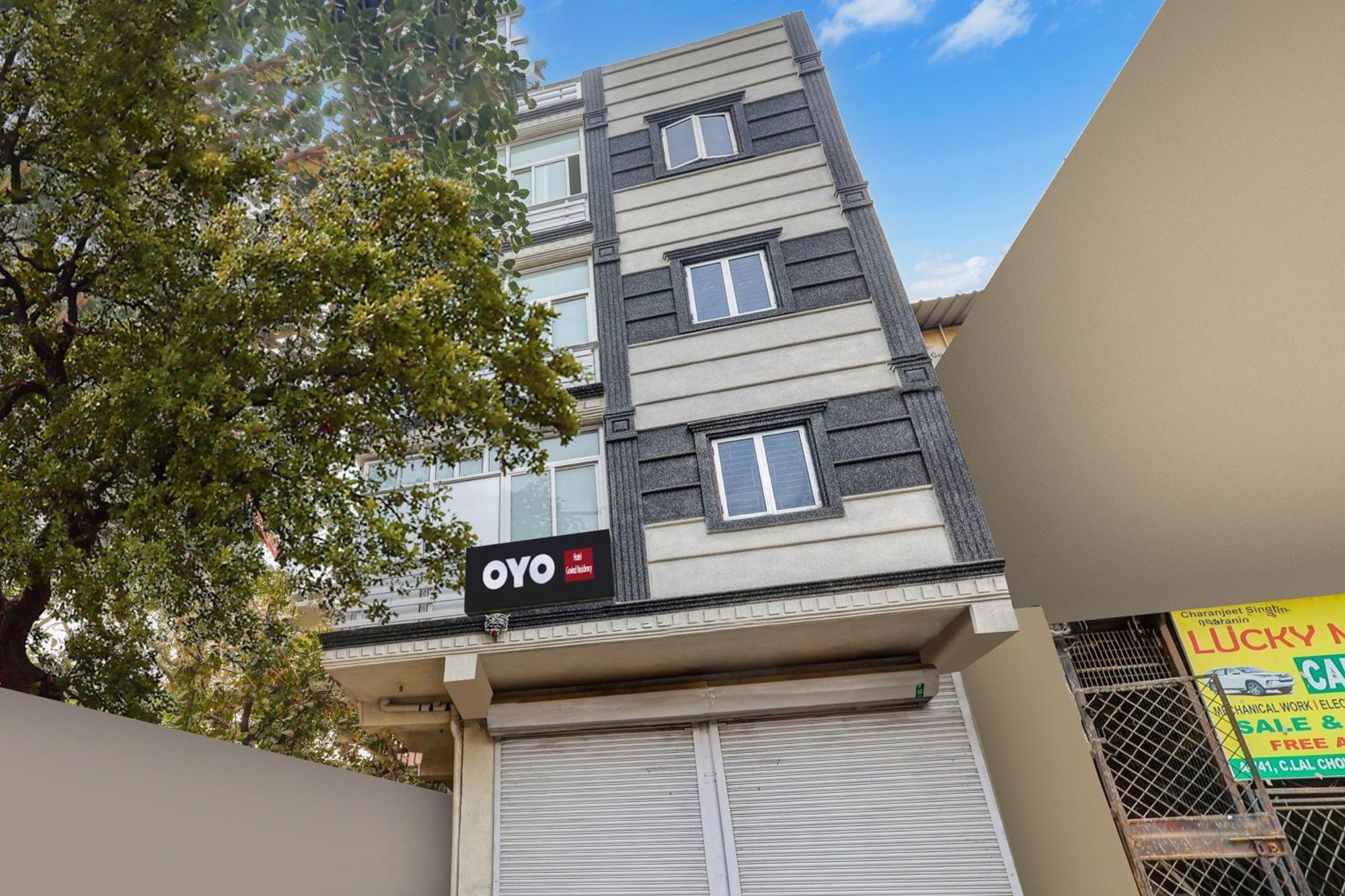 Hotel O Govind Residency Új-Delhi Kültér fotó