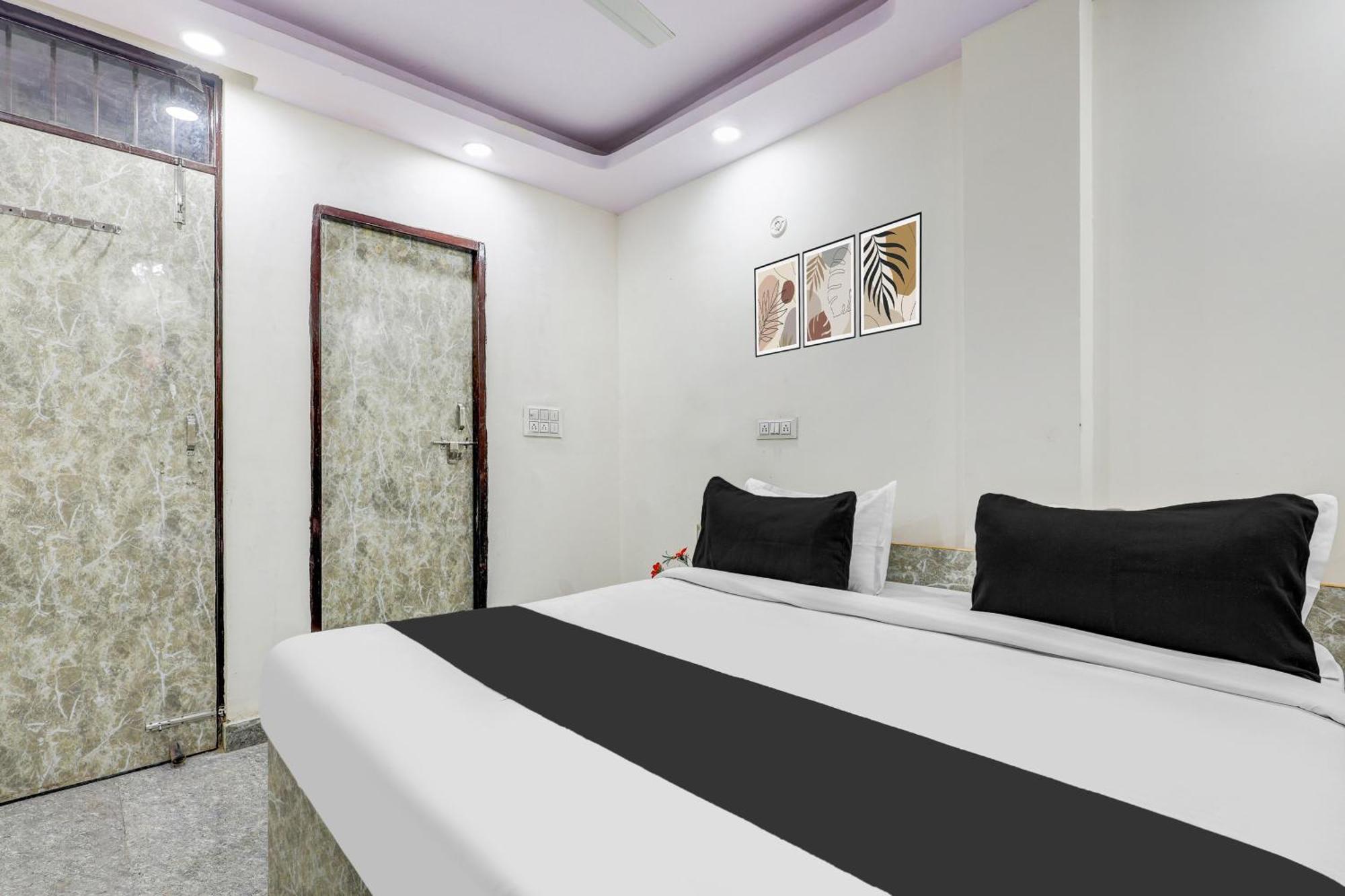 Hotel O Govind Residency Új-Delhi Kültér fotó