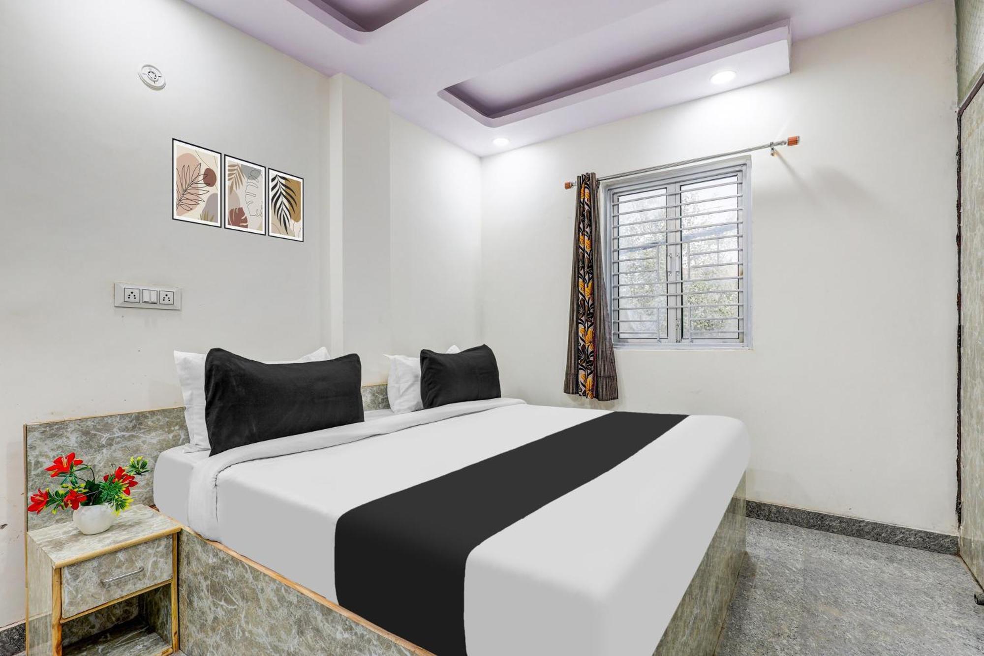 Hotel O Govind Residency Új-Delhi Kültér fotó